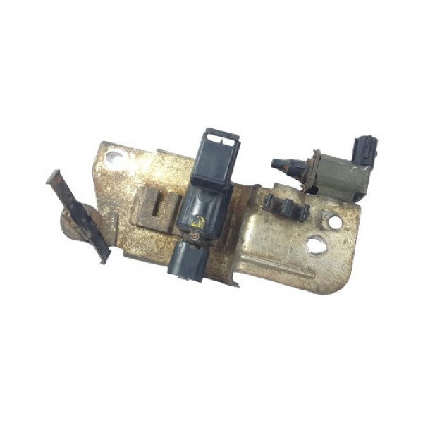 Válvula Solenoide Do Motor Mazda 626 1992 A 1997 Detalhe 