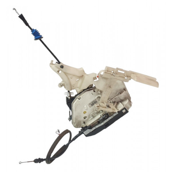 Trava Da Porta Tras. Esq. Volkswagen Passat Cc 2008 A 2012