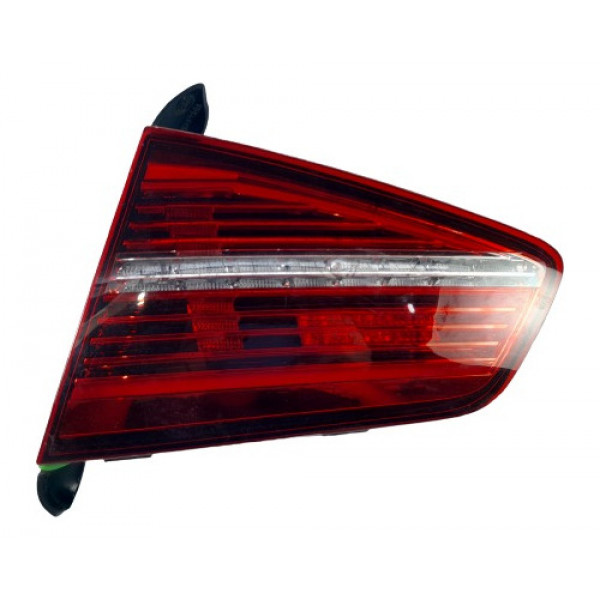 Lanterna Tampa Tras. Dir. Volkswagen Passat B8 16 A 2020   