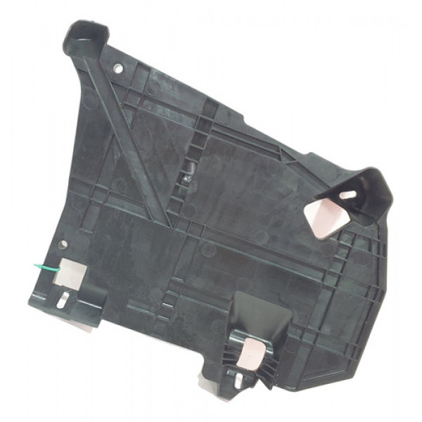 Suporte Cobertura Direito C180 W205 A2056844400 2015 A 2018