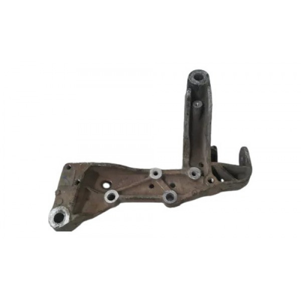 Suporte Da Travessa Dianteira Esquerda Jetta 2.5 07 08 09 10