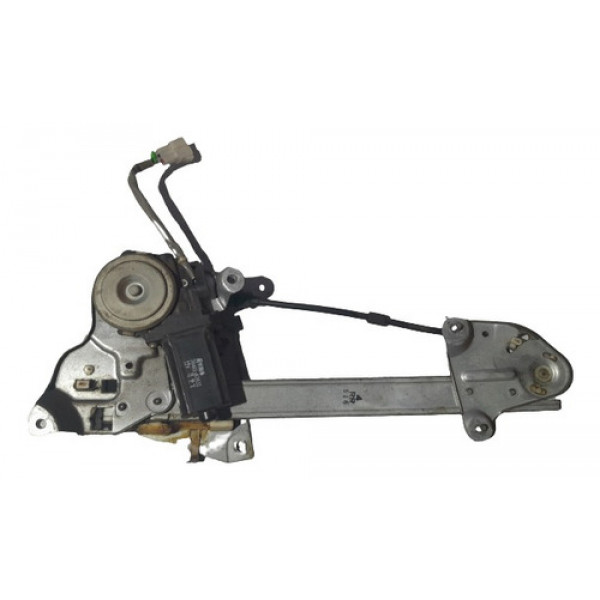 Máquina De Vidro Traseiro Direito Mazda 626 1992 A 1997 