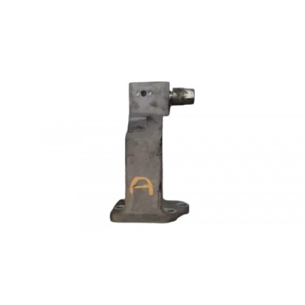 Suporte Direito Do Coxim Do Motor Mitsubishi Pajero Tr4 2011