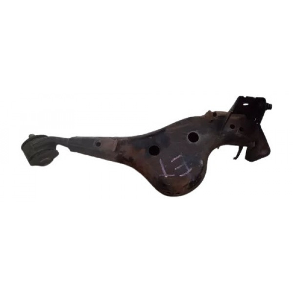 Facão Bandeja Traseira Esquerda Toyota Rav4 01 02 03 04 05
