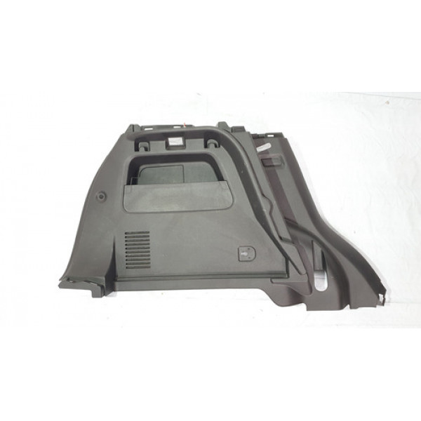 Acabamento Do Porta Mala Esq. Chevrolet Tracker 2017 A 2019