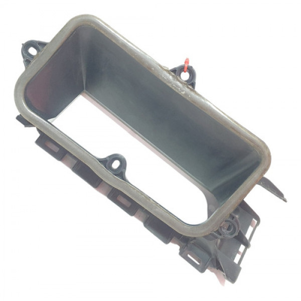 Moldura Difusor Ar Esq. C180 W205 A2058308104 2015 A 2018