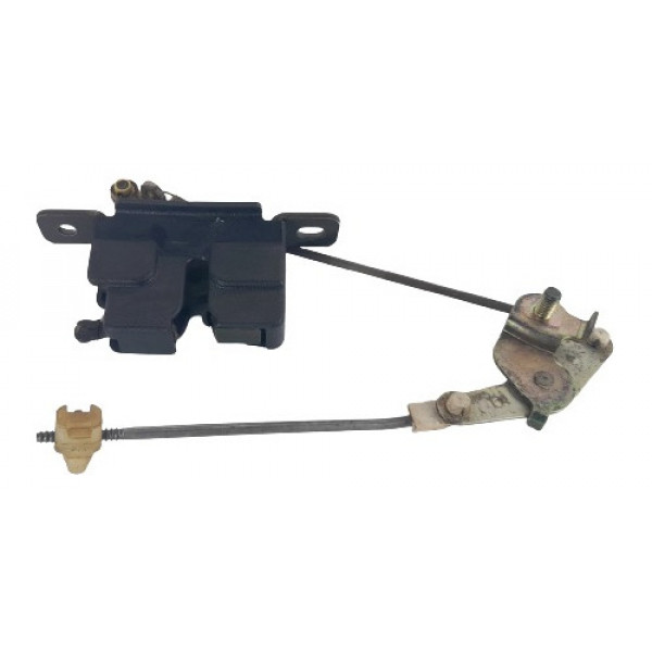 Trava Da Tampa Porta-malas Mazda 626 1992 A 1997 