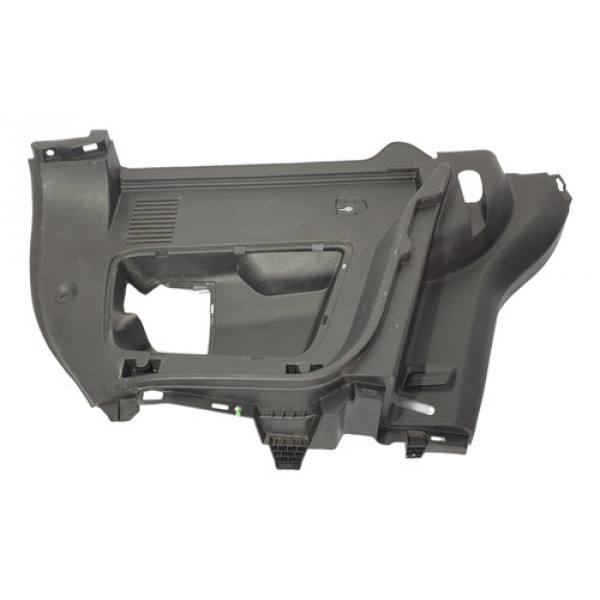 Acabamento Porta Malas Dir. Chevrolet Tracker 2017 A 2019