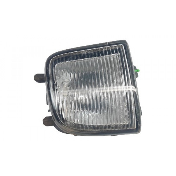Farol Neblina Direito Nissan Pathfinder 97 A 03 Detalhe 